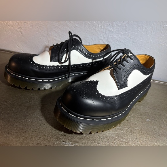 MENS DR MARTINS BEX SMOOTH LEATHER BROGUE SHOES - Picture 14 of 15